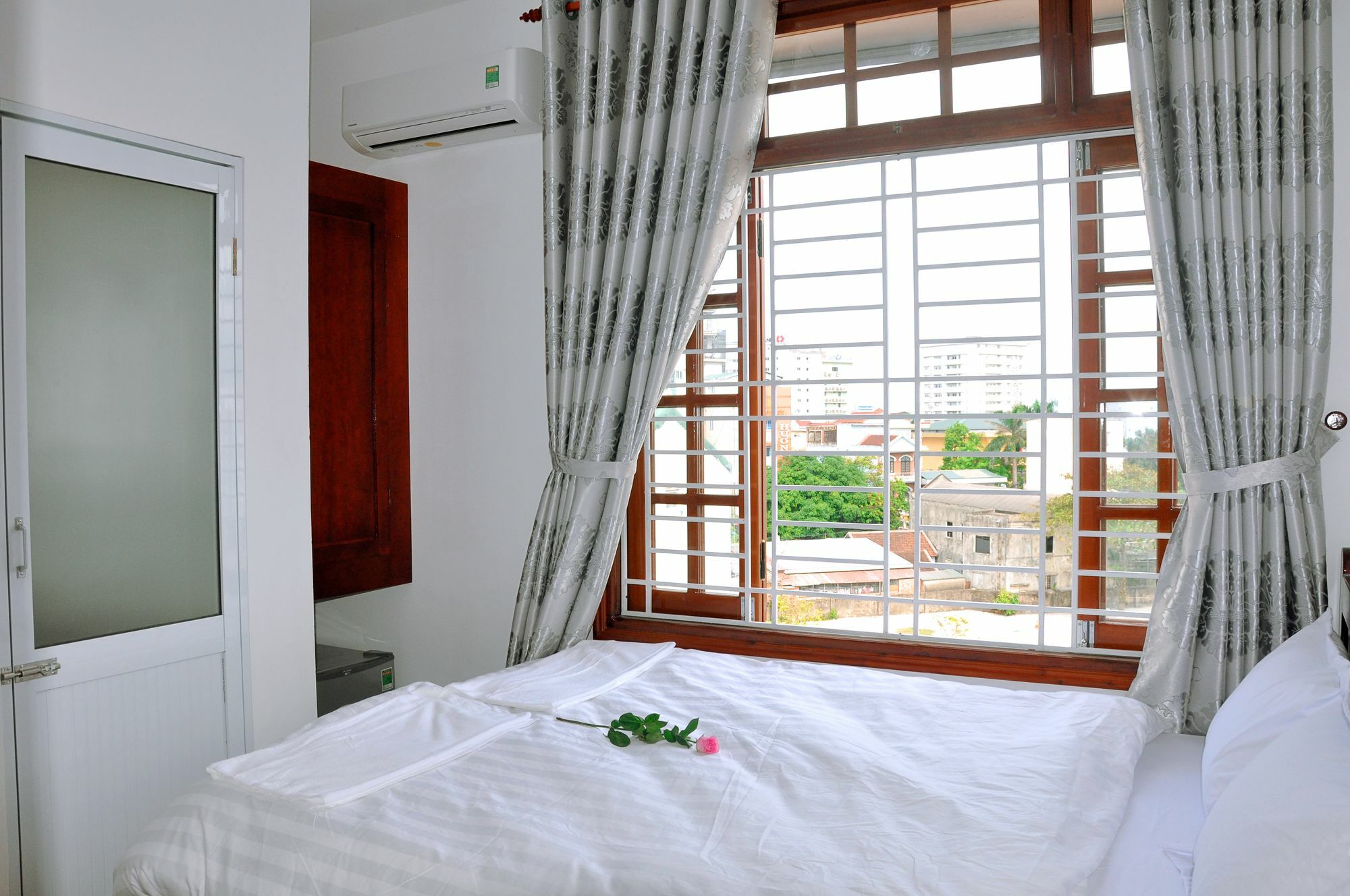 Ngoc Tung Mini Hotel Hue Bagian luar foto
